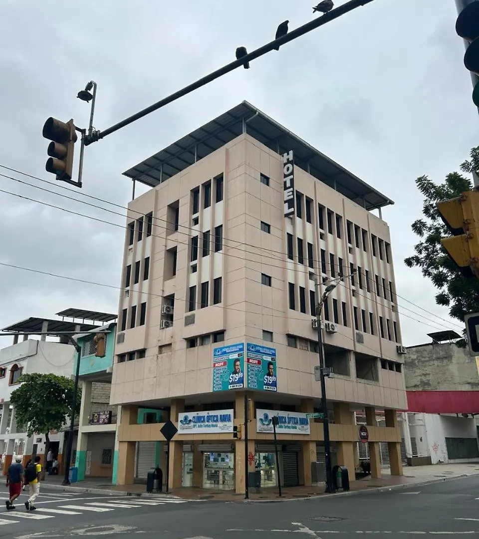 Scotland Hotel جواياكيل