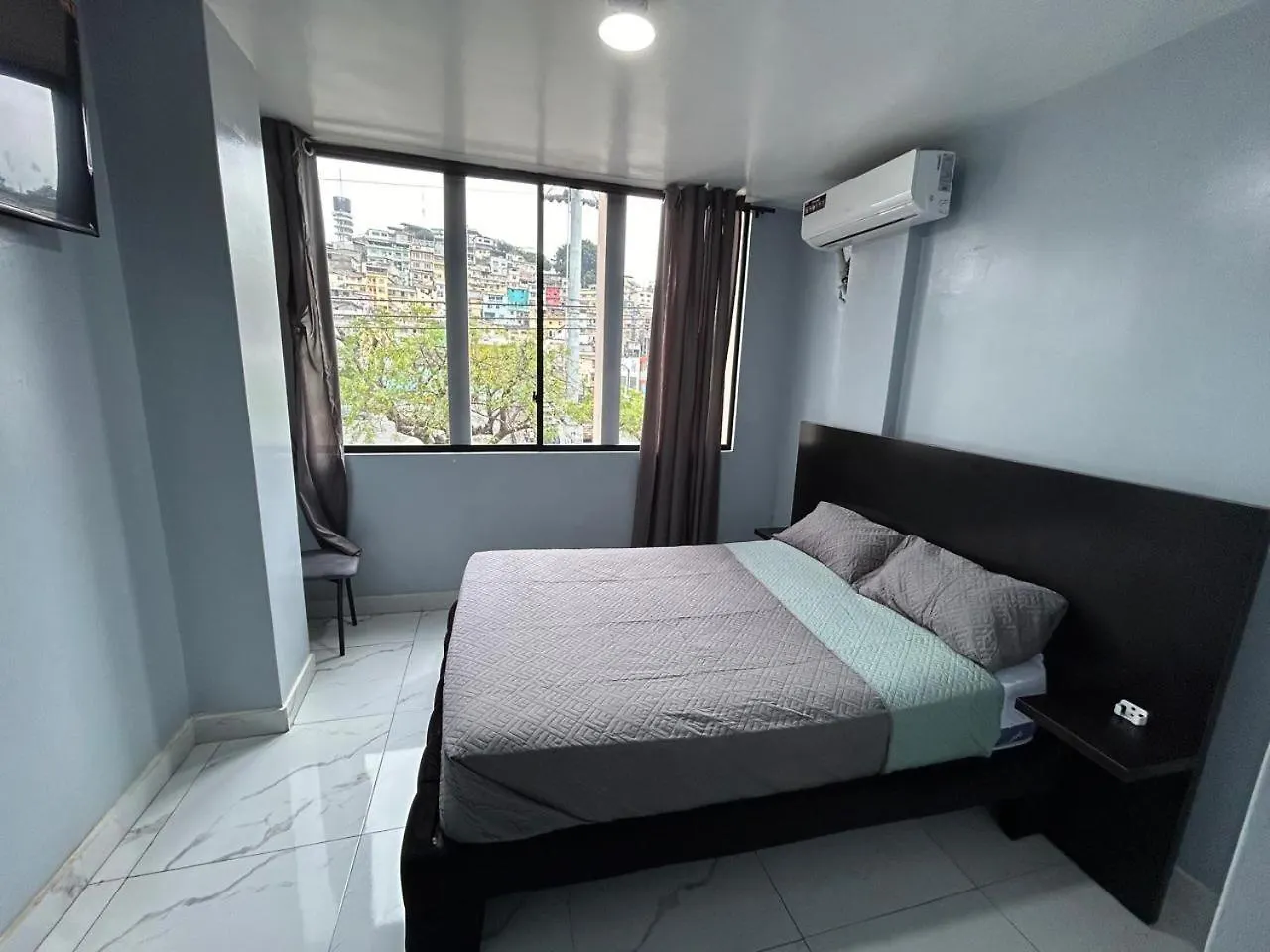 Scotland Hotel جواياكيل